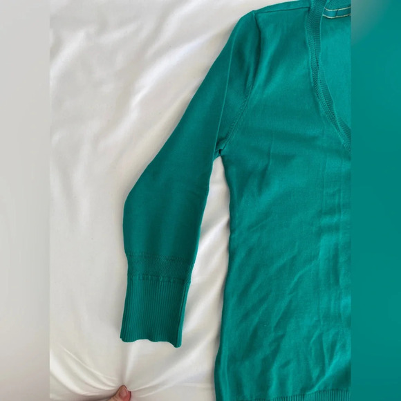 Maurice’s Kelly Green V-Neck 3/4 Sleeve Button Up Cardigan Size XS - Picture 7 of 11